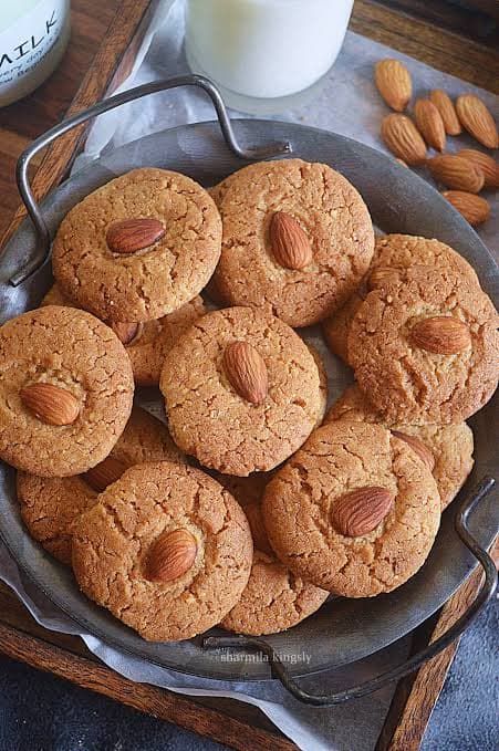 Almond Cookies